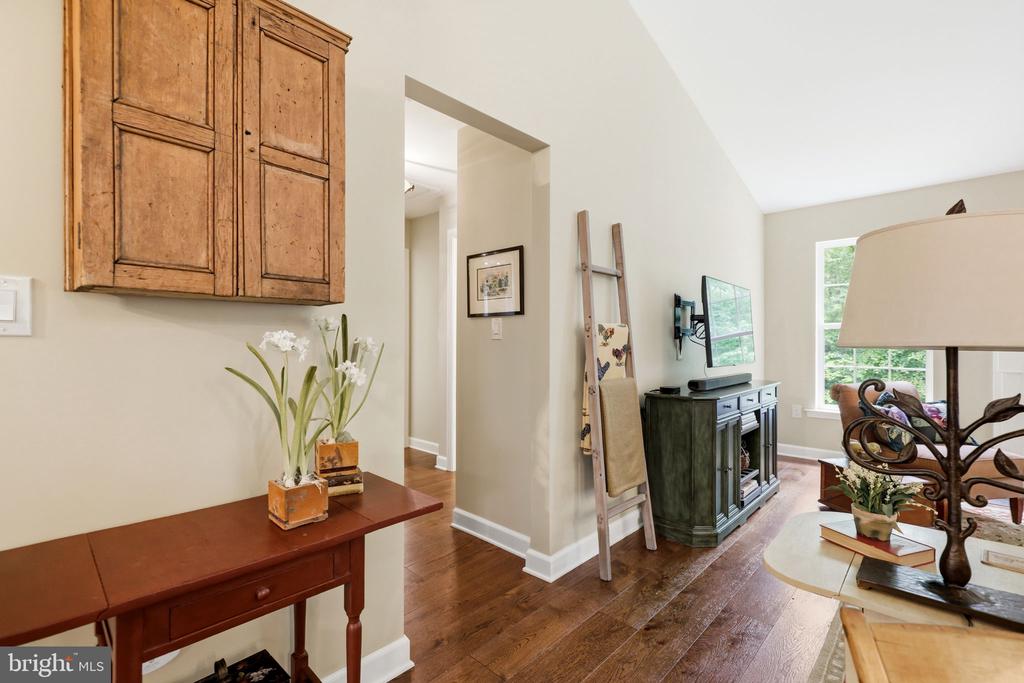 7039 ANTLER LANE