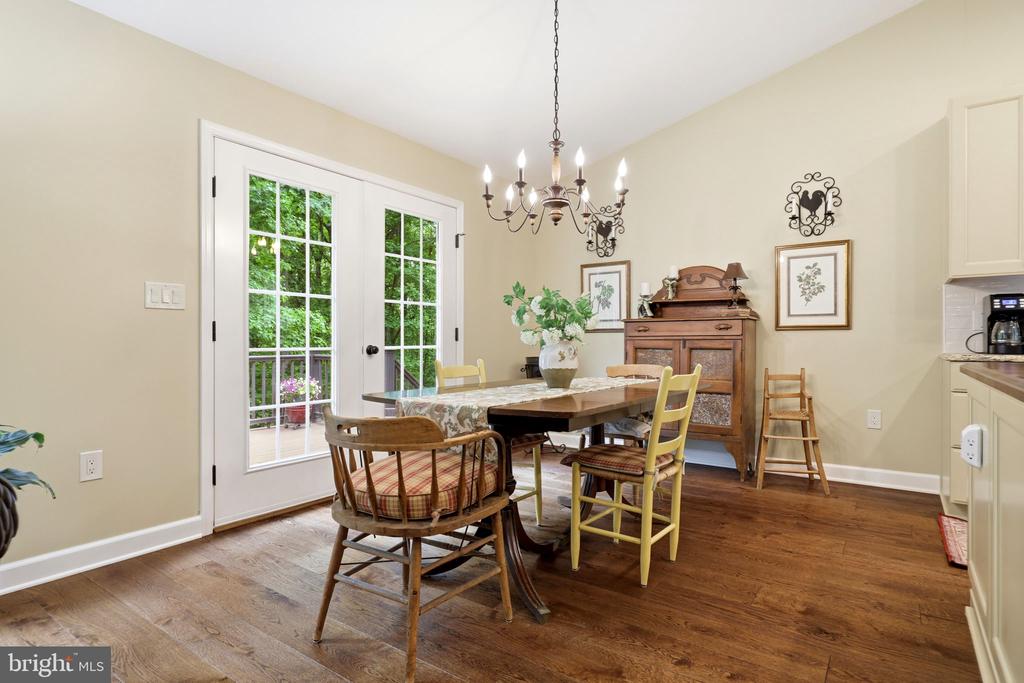 7039 ANTLER LANE