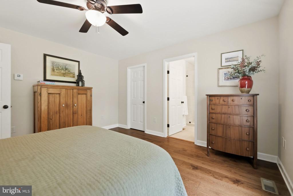 7039 ANTLER LANE
