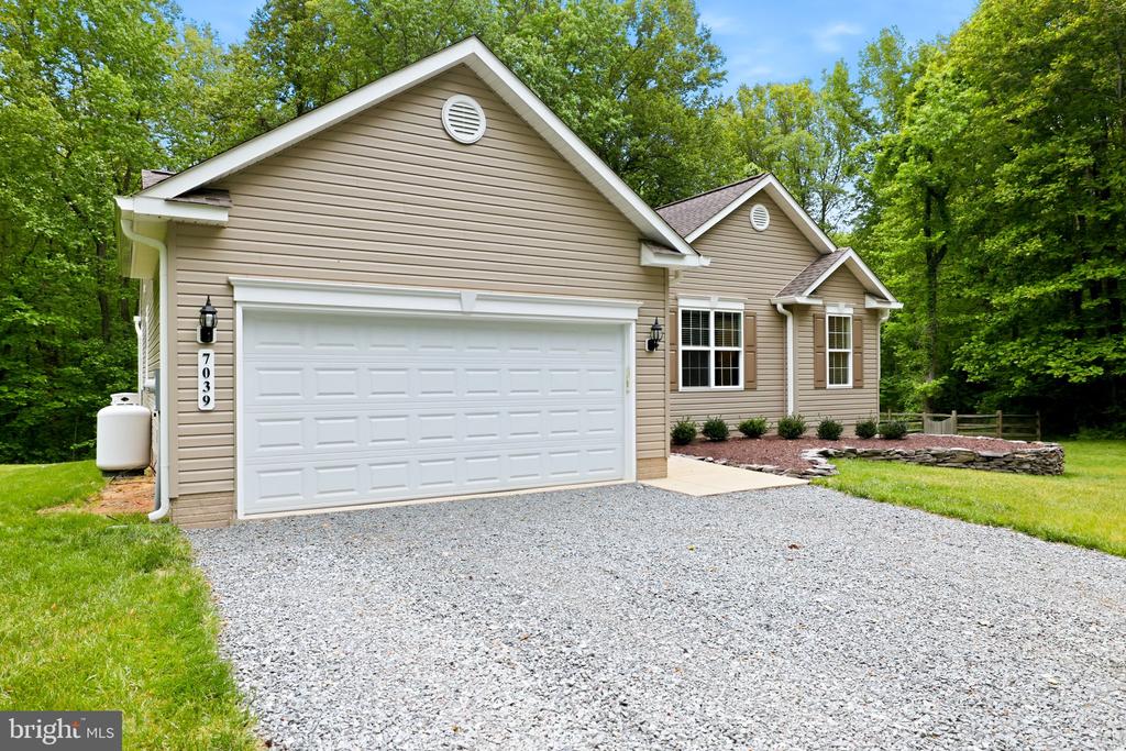 7039 ANTLER LANE