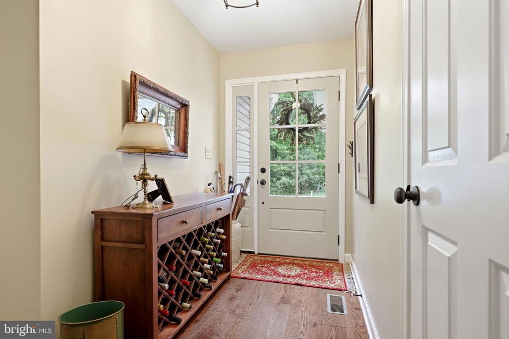 7039 ANTLER LANE