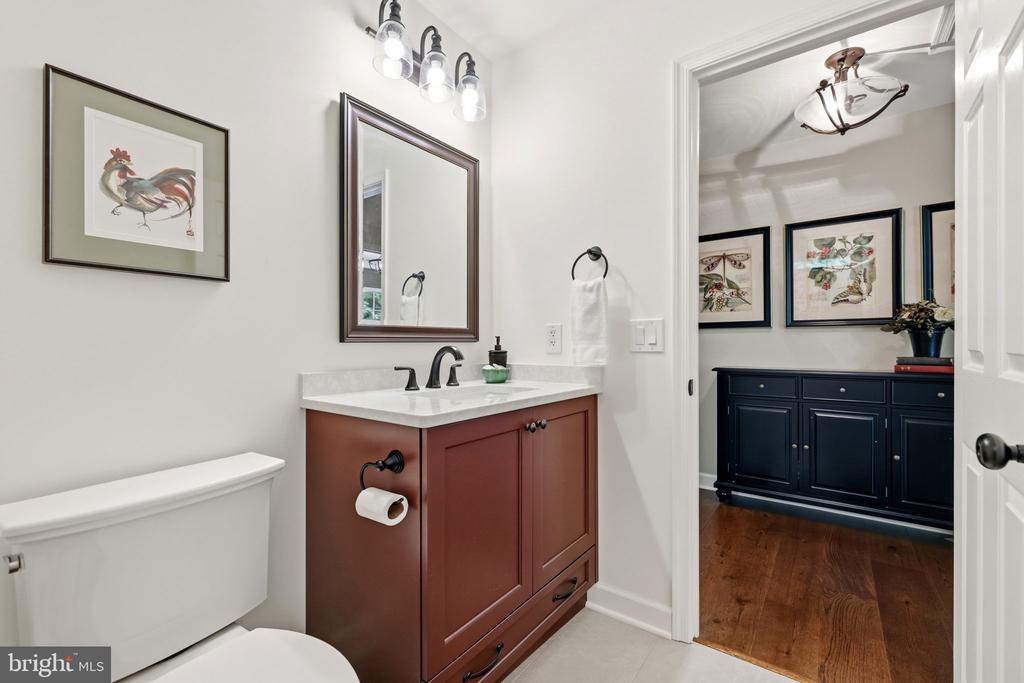 7039 ANTLER LANE