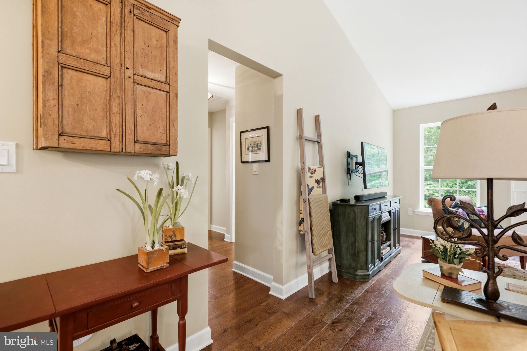 7039 ANTLER LANE