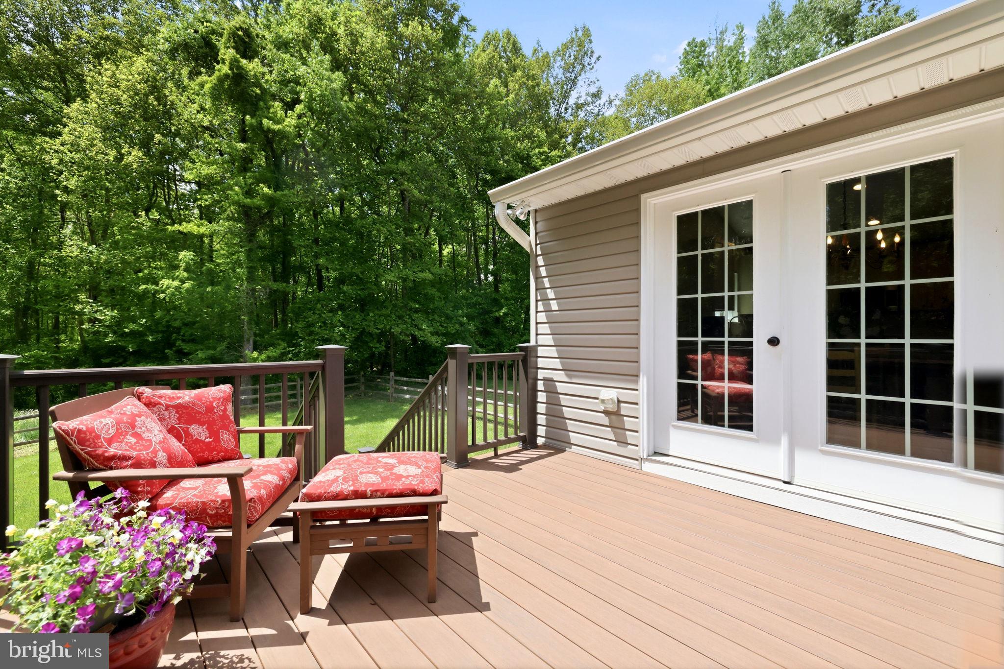 7039 ANTLER LANE