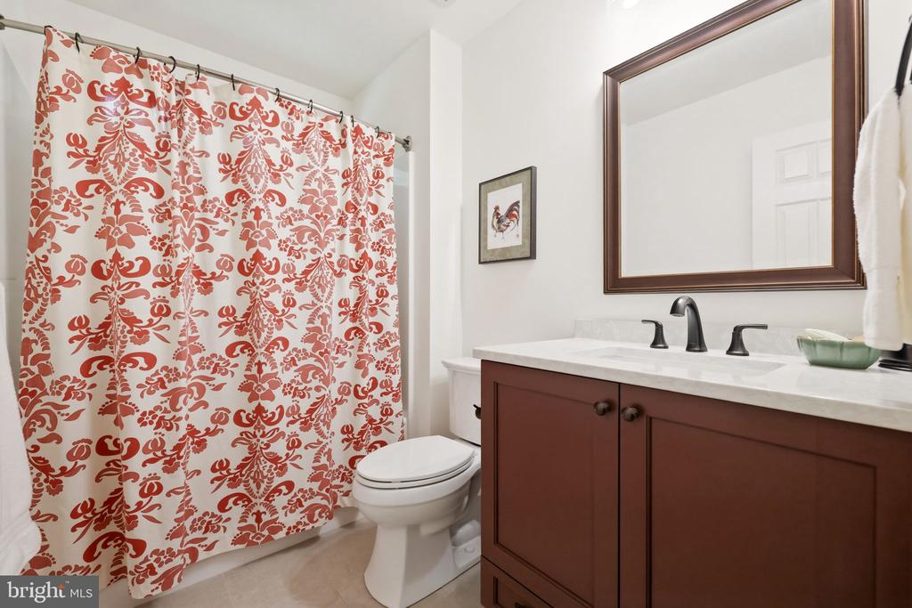 7039 ANTLER LANE