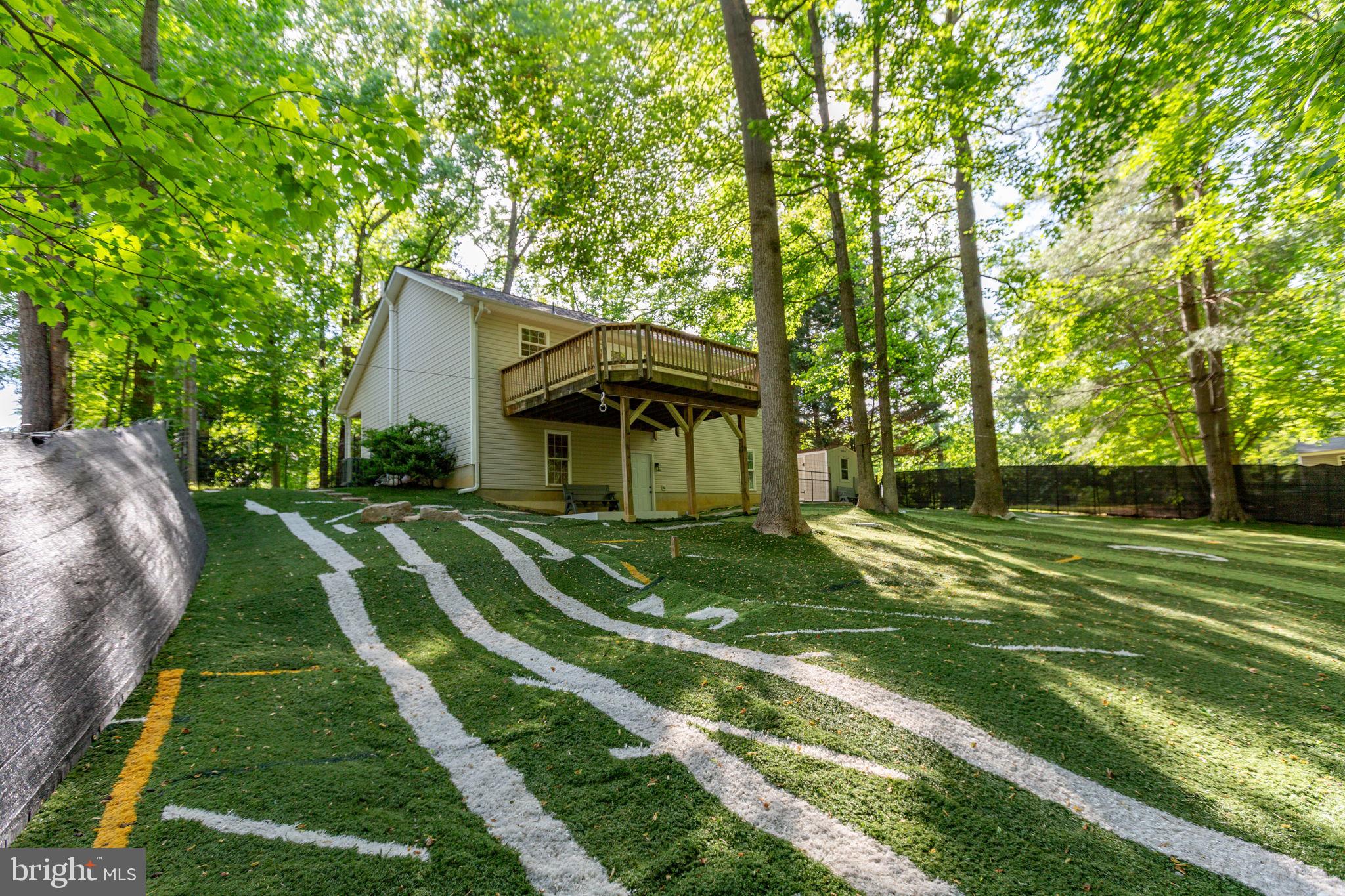 1125 OAKLAND DRIVE