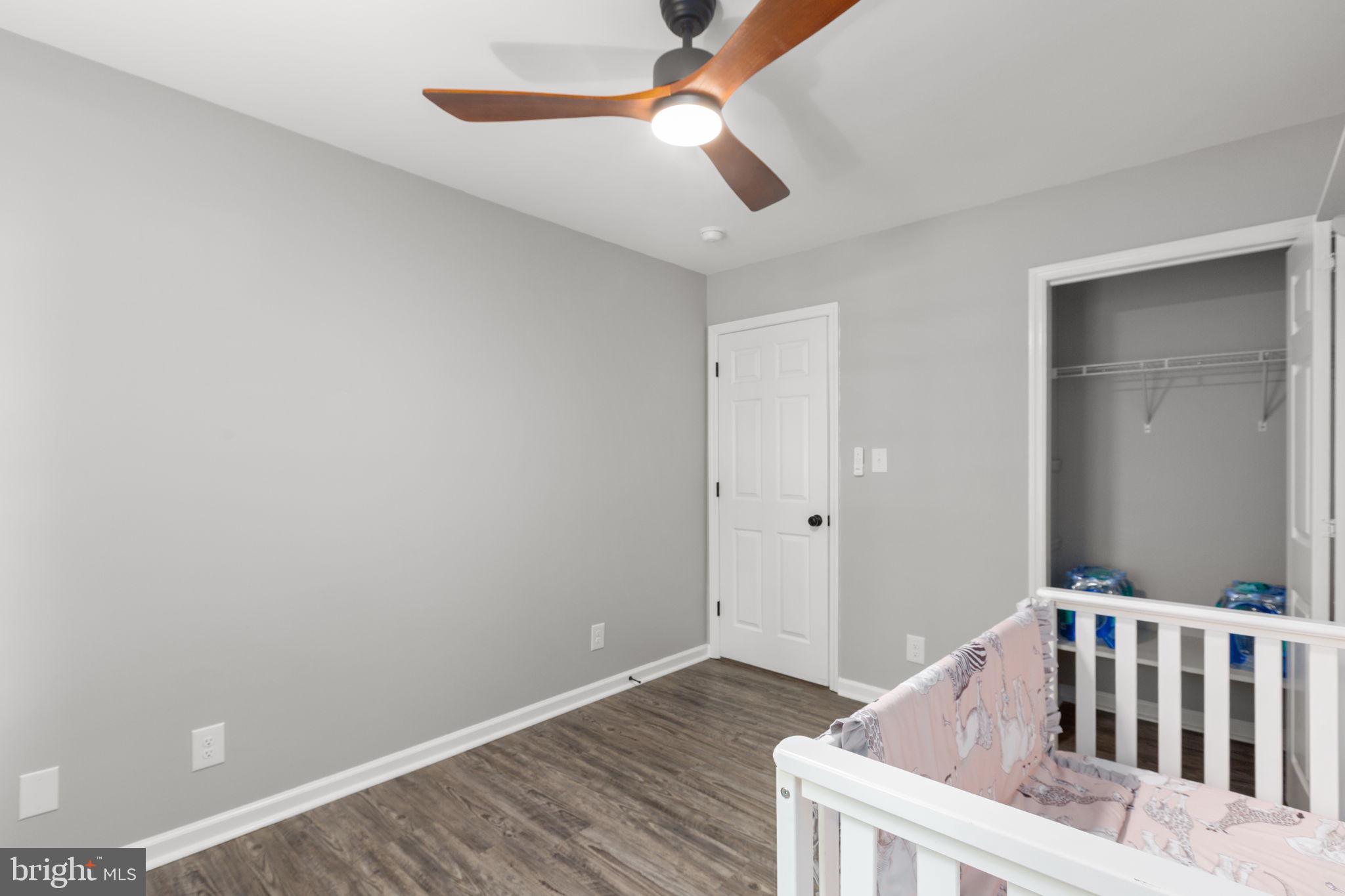 1125 OAKLAND DRIVE