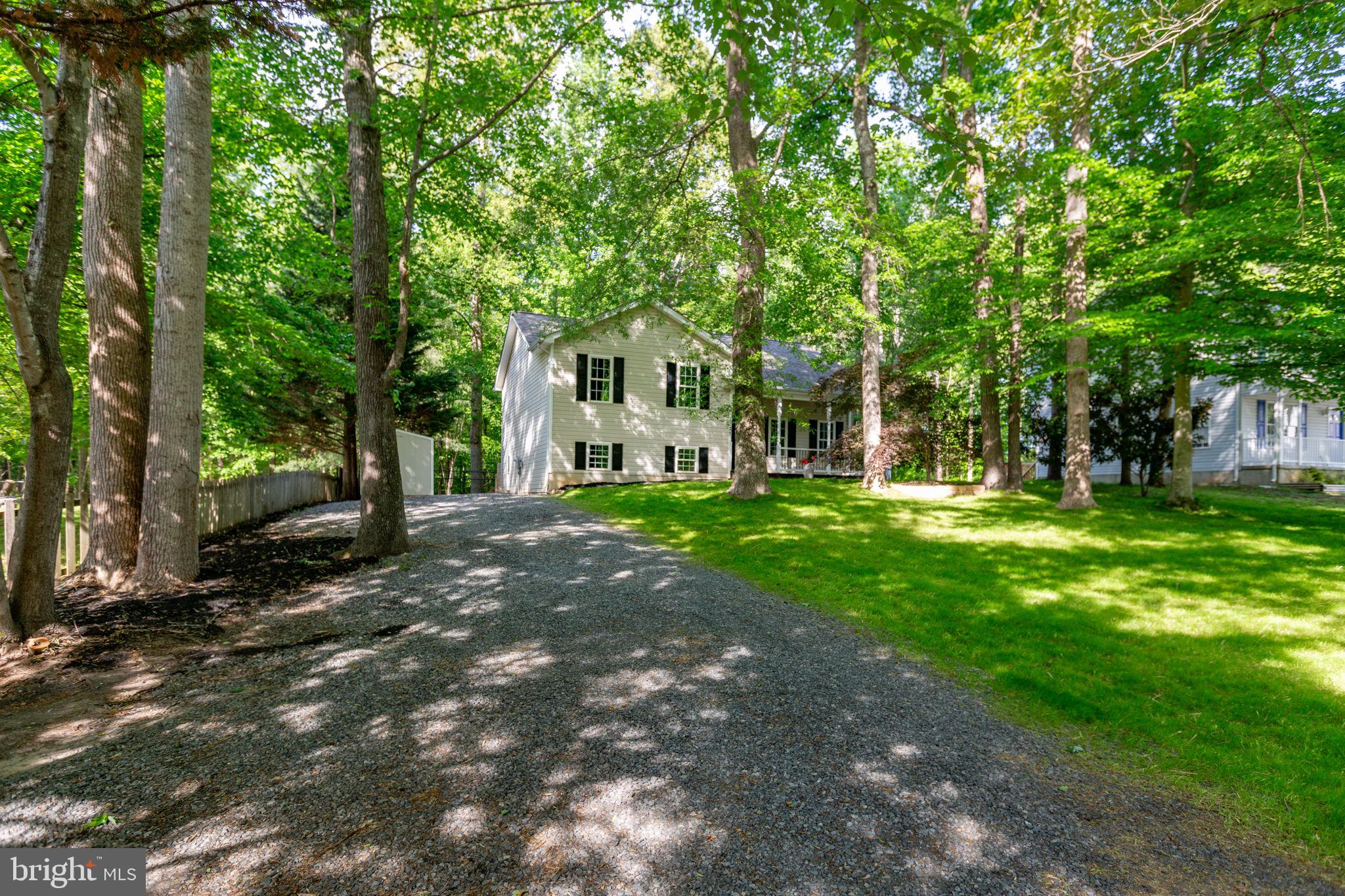 1125 OAKLAND DRIVE