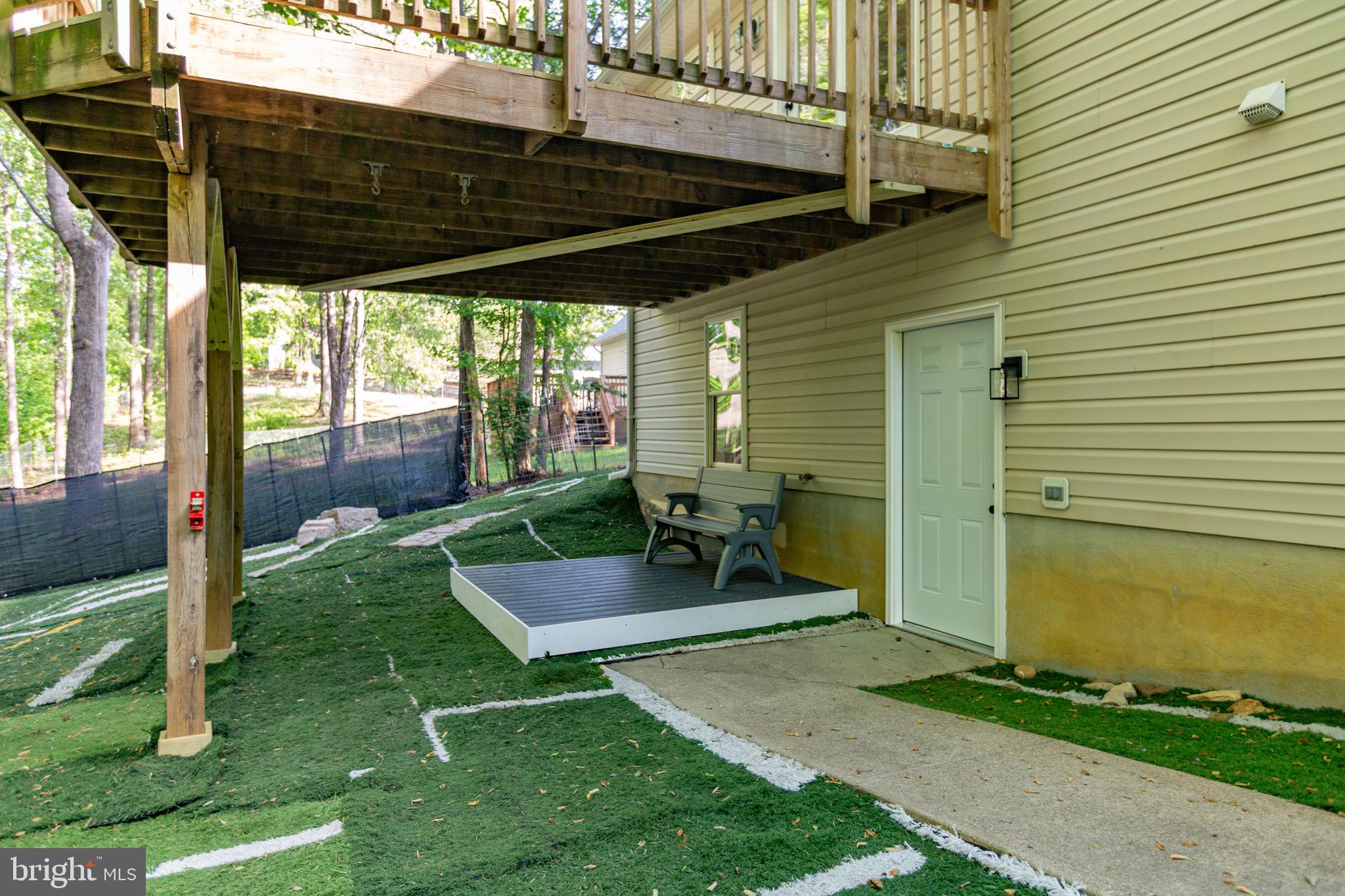 1125 OAKLAND DRIVE