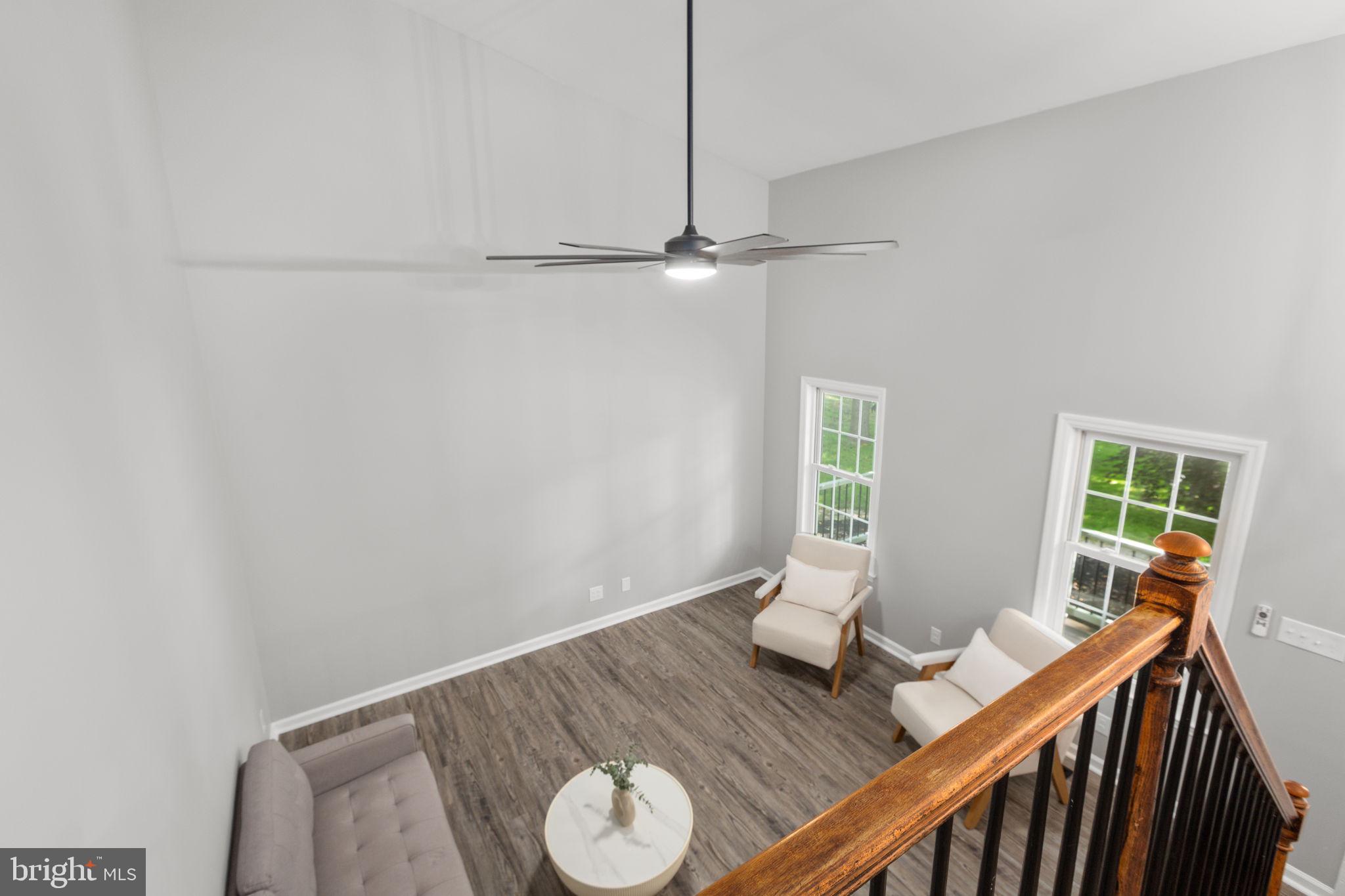 1125 OAKLAND DRIVE