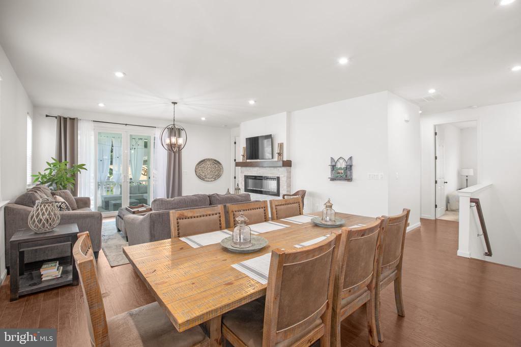7080 STEAMBOAT COURT