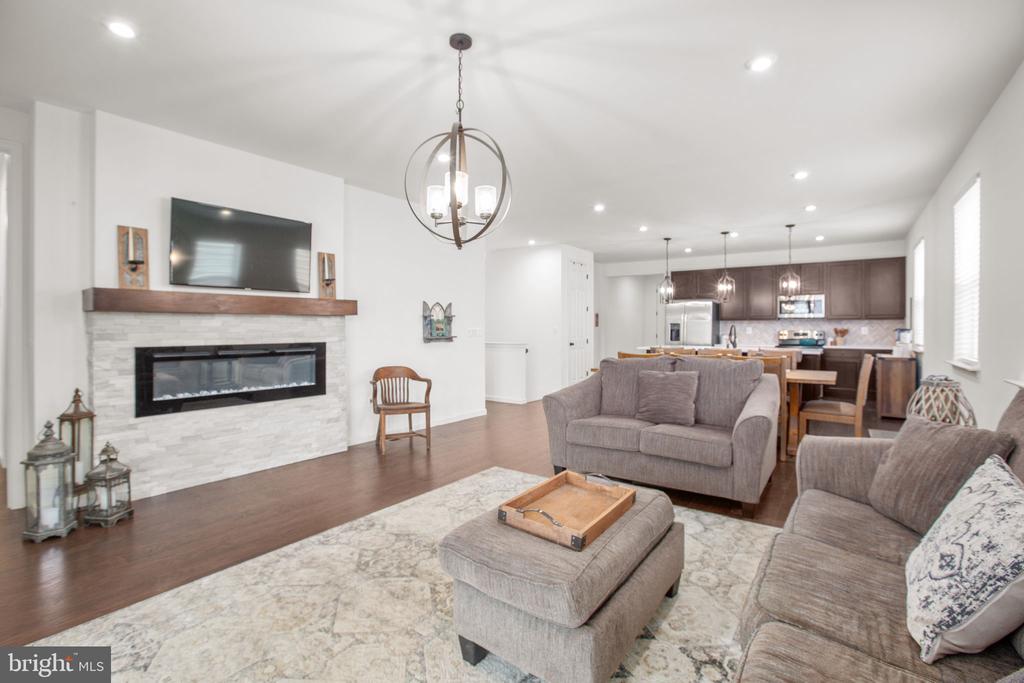 7080 STEAMBOAT COURT