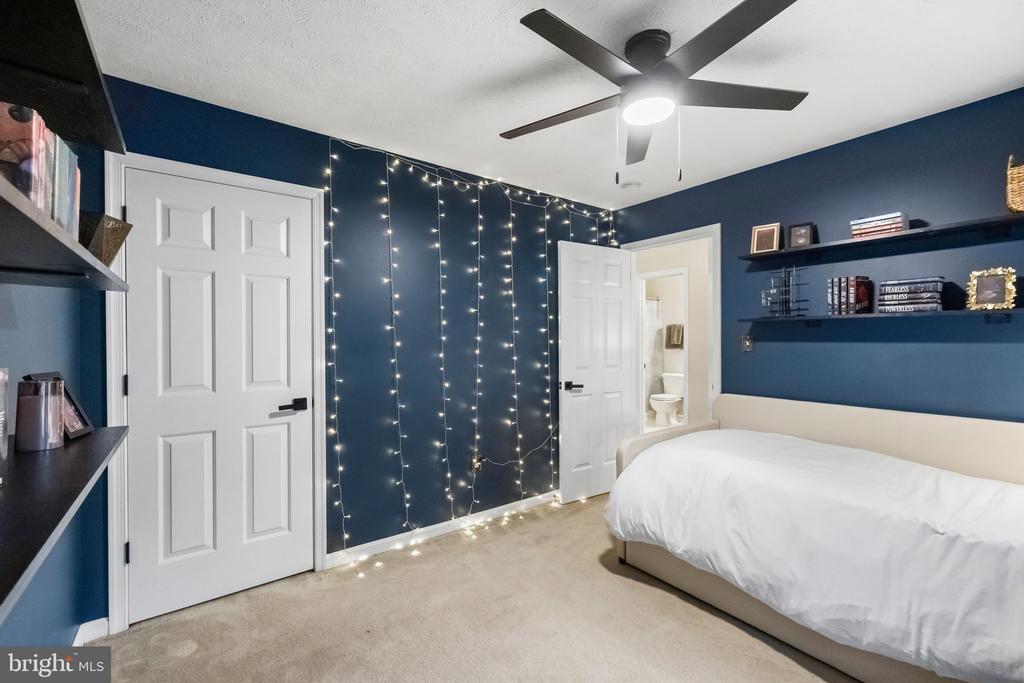 8427 TOMPKINS DRIVE