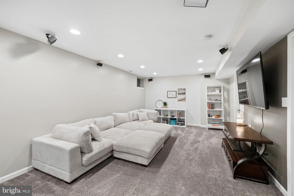 8427 TOMPKINS DRIVE