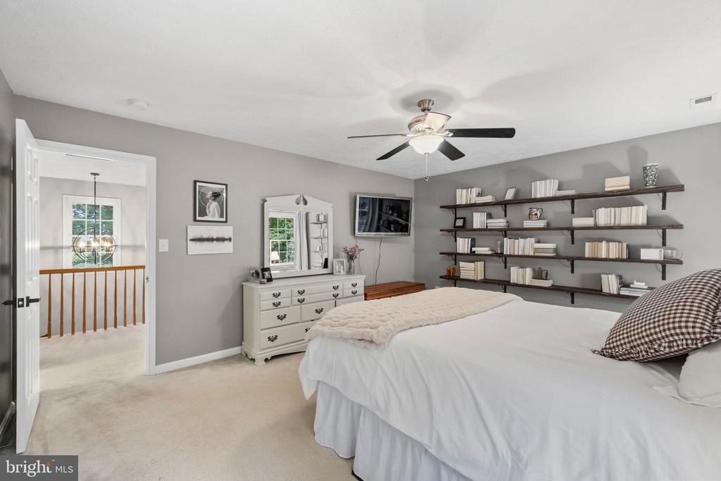 8427 TOMPKINS DRIVE