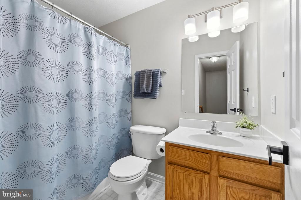 8427 TOMPKINS DRIVE
