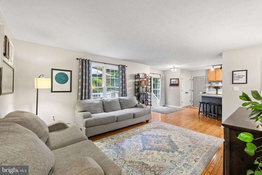8427 TOMPKINS DRIVE