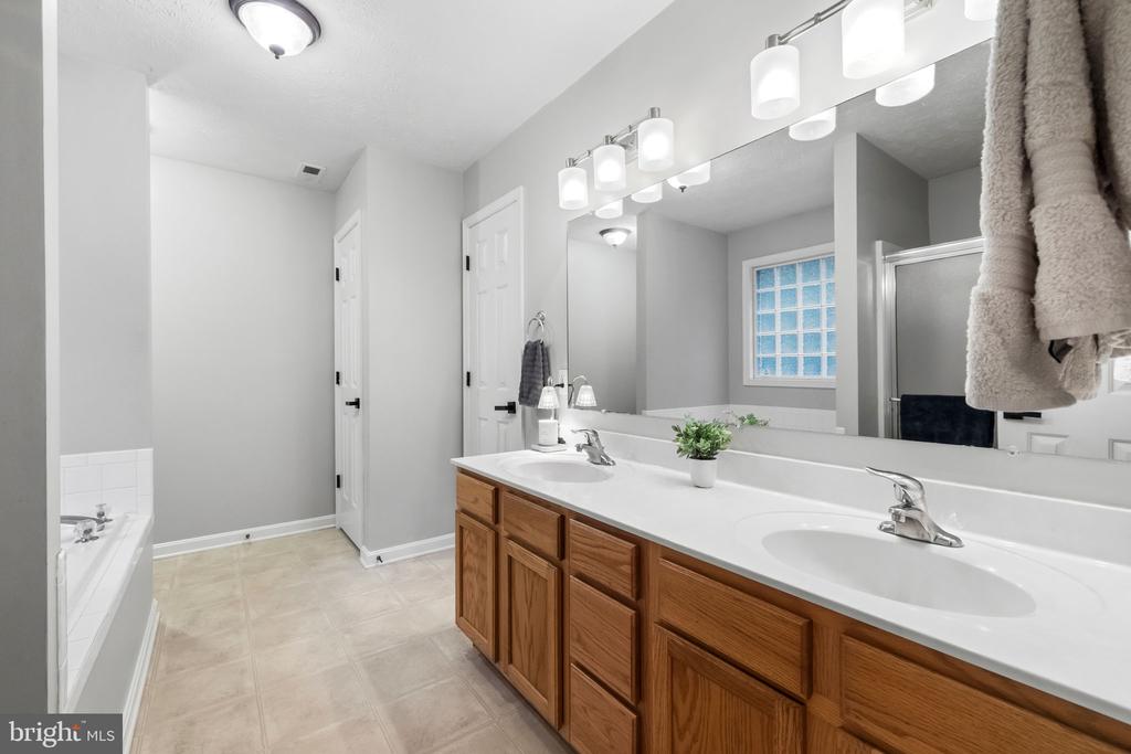 8427 TOMPKINS DRIVE