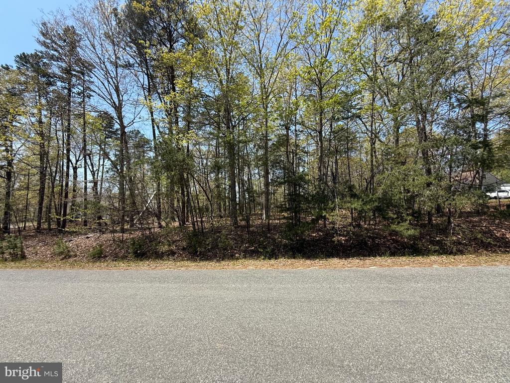 Lot 37 Edgewood Dr.
