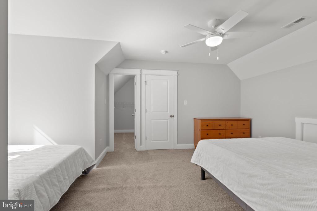 40 ALEXANDRA CIRCLE