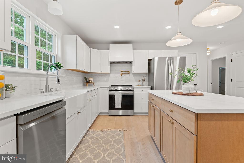 224 EDGEWOOD DRIVE