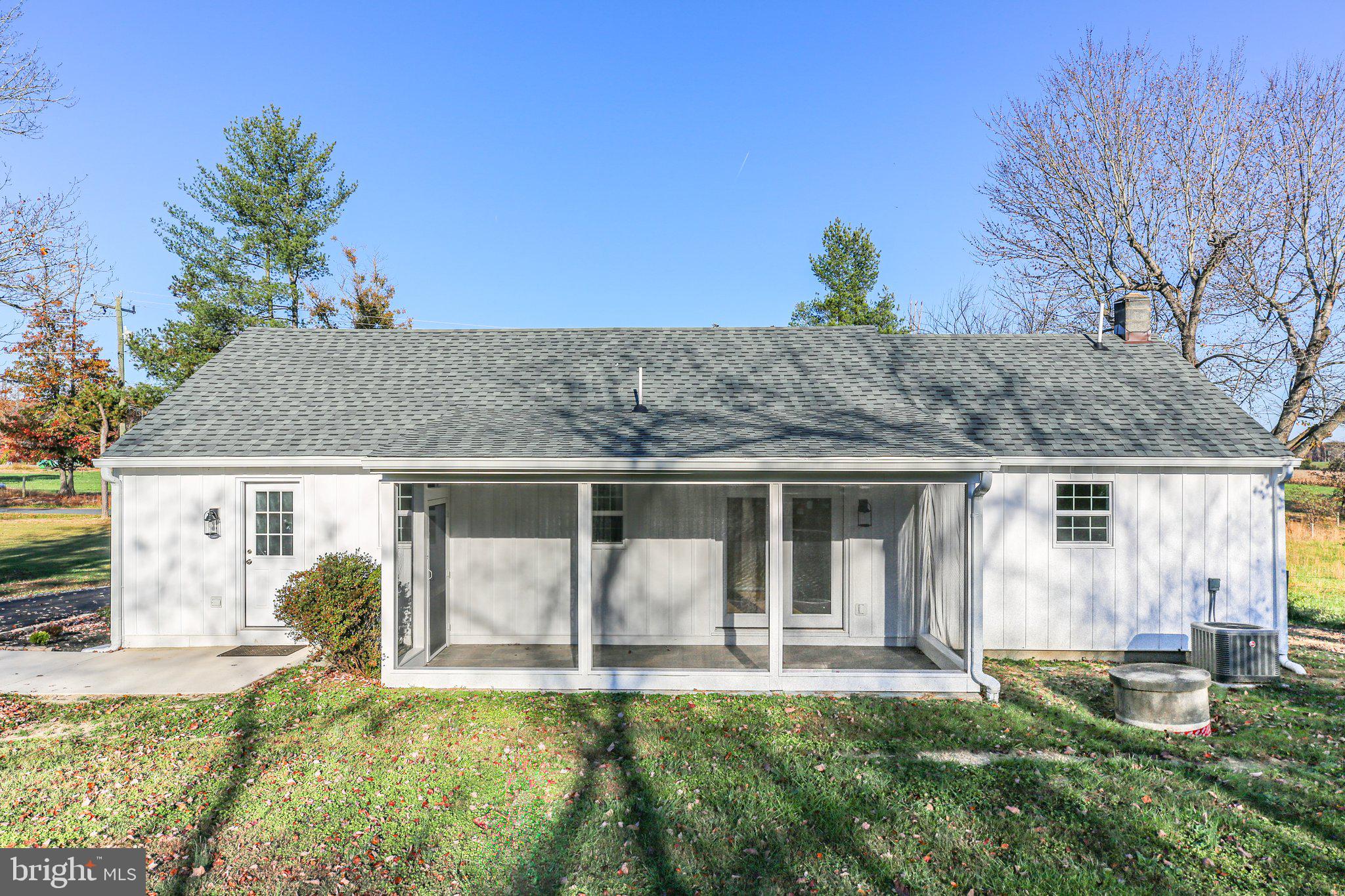 15344 Tomahawk Creek Rd