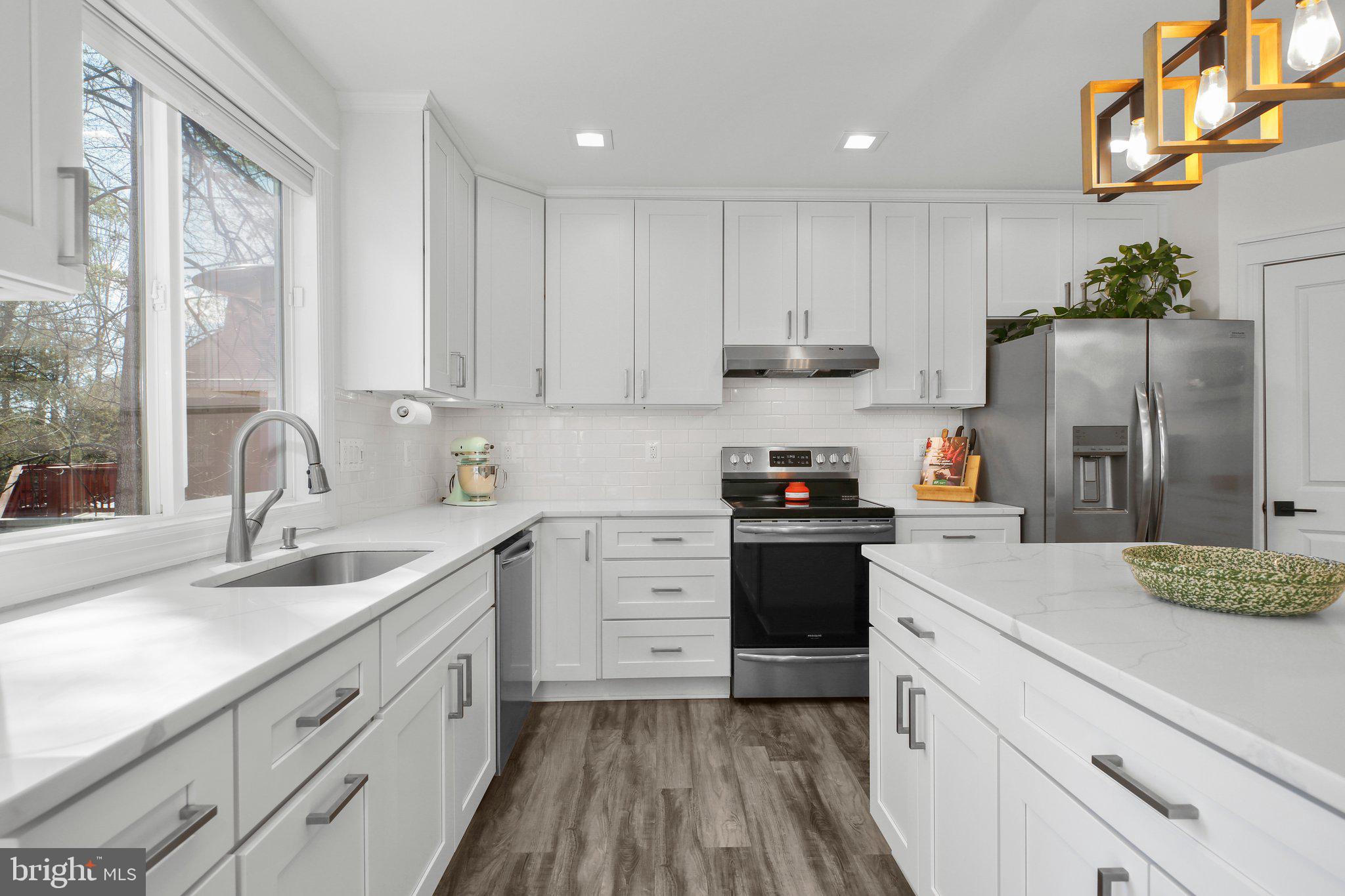 1519 Lakeview Pkwy