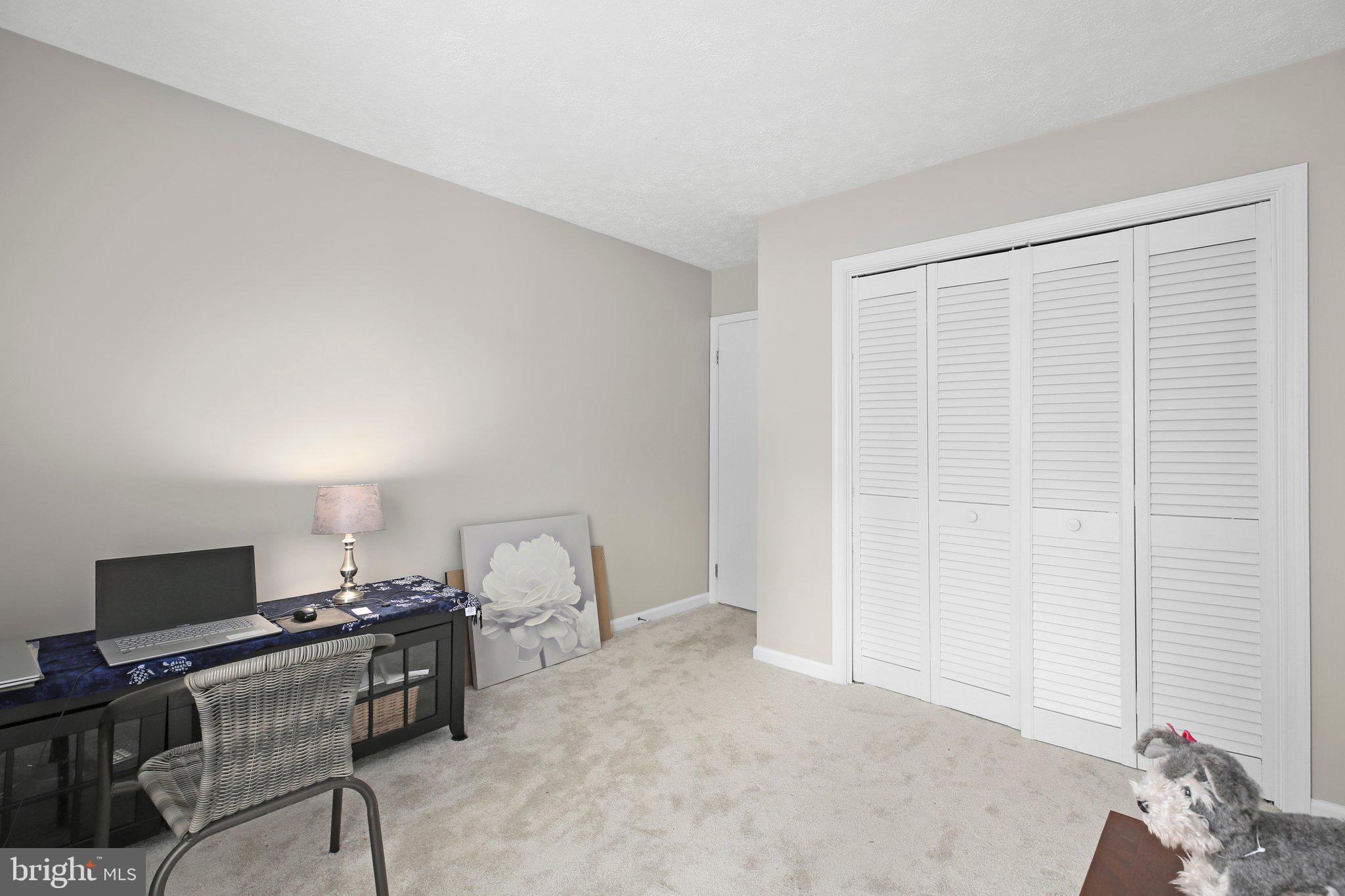 740 Lakeview Pkwy