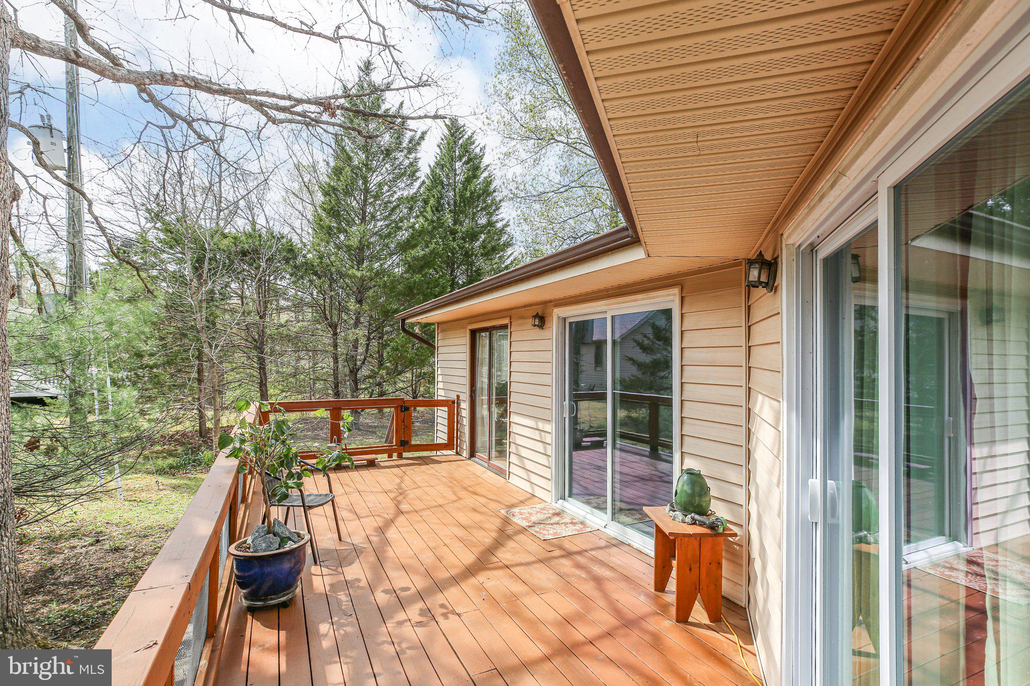 740 Lakeview Pkwy