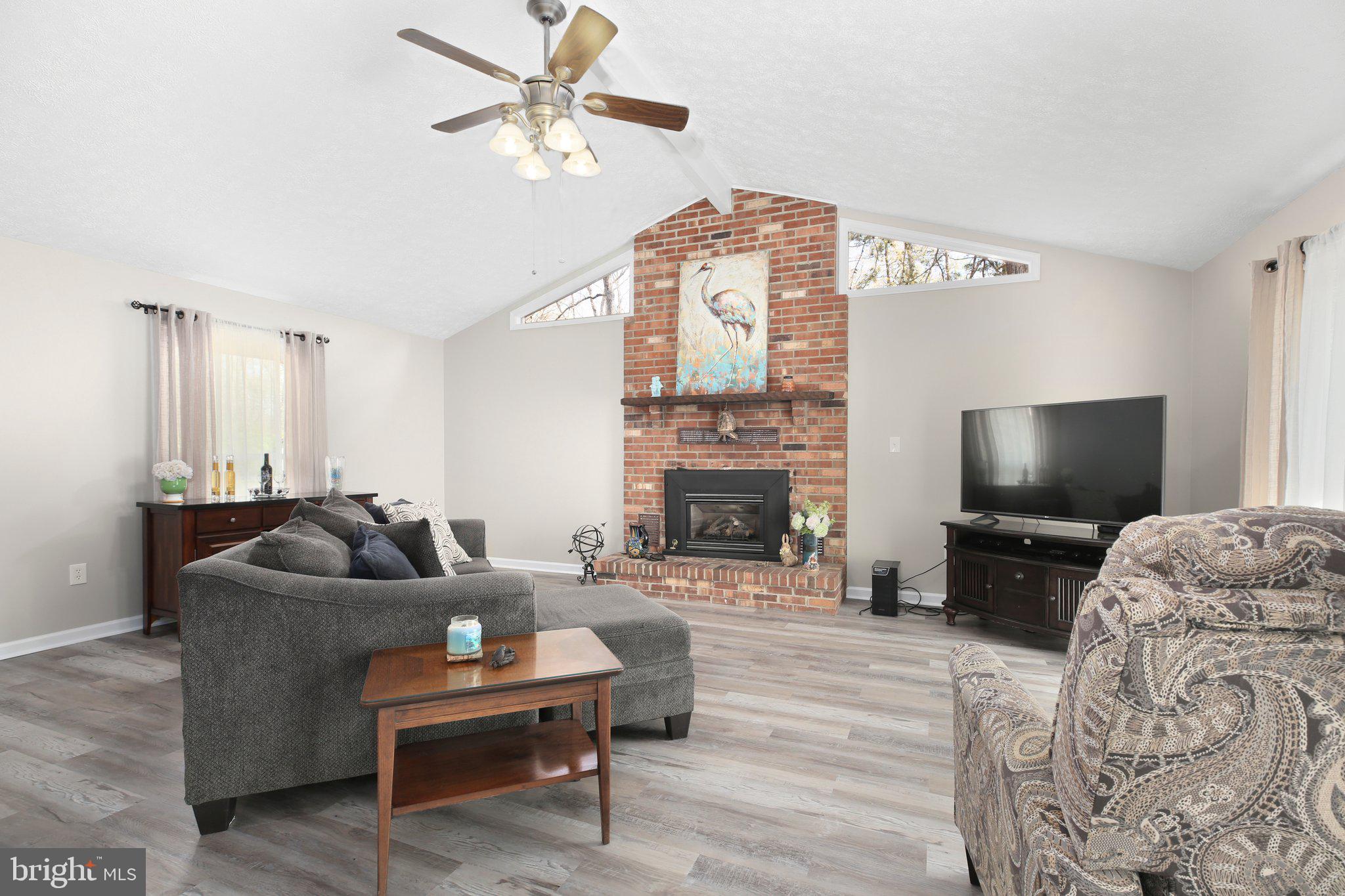 740 Lakeview Pkwy