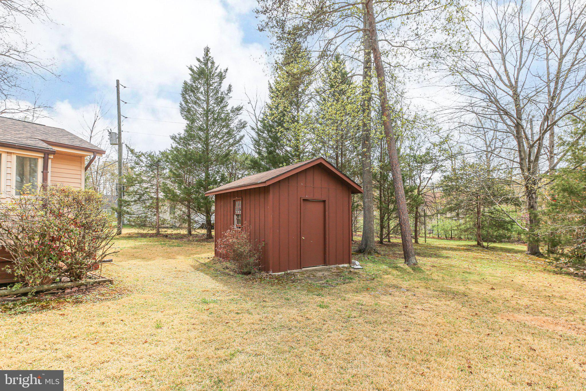 740 Lakeview Pkwy