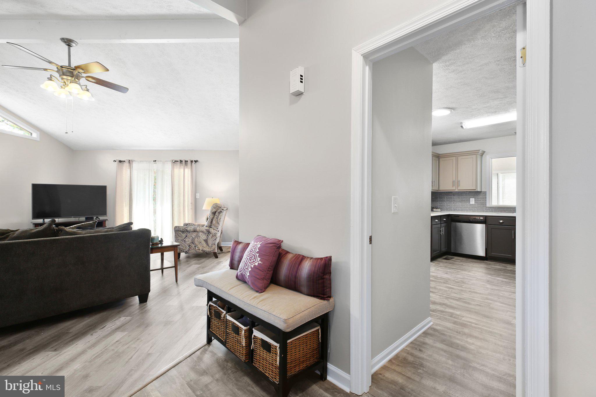 740 Lakeview Pkwy