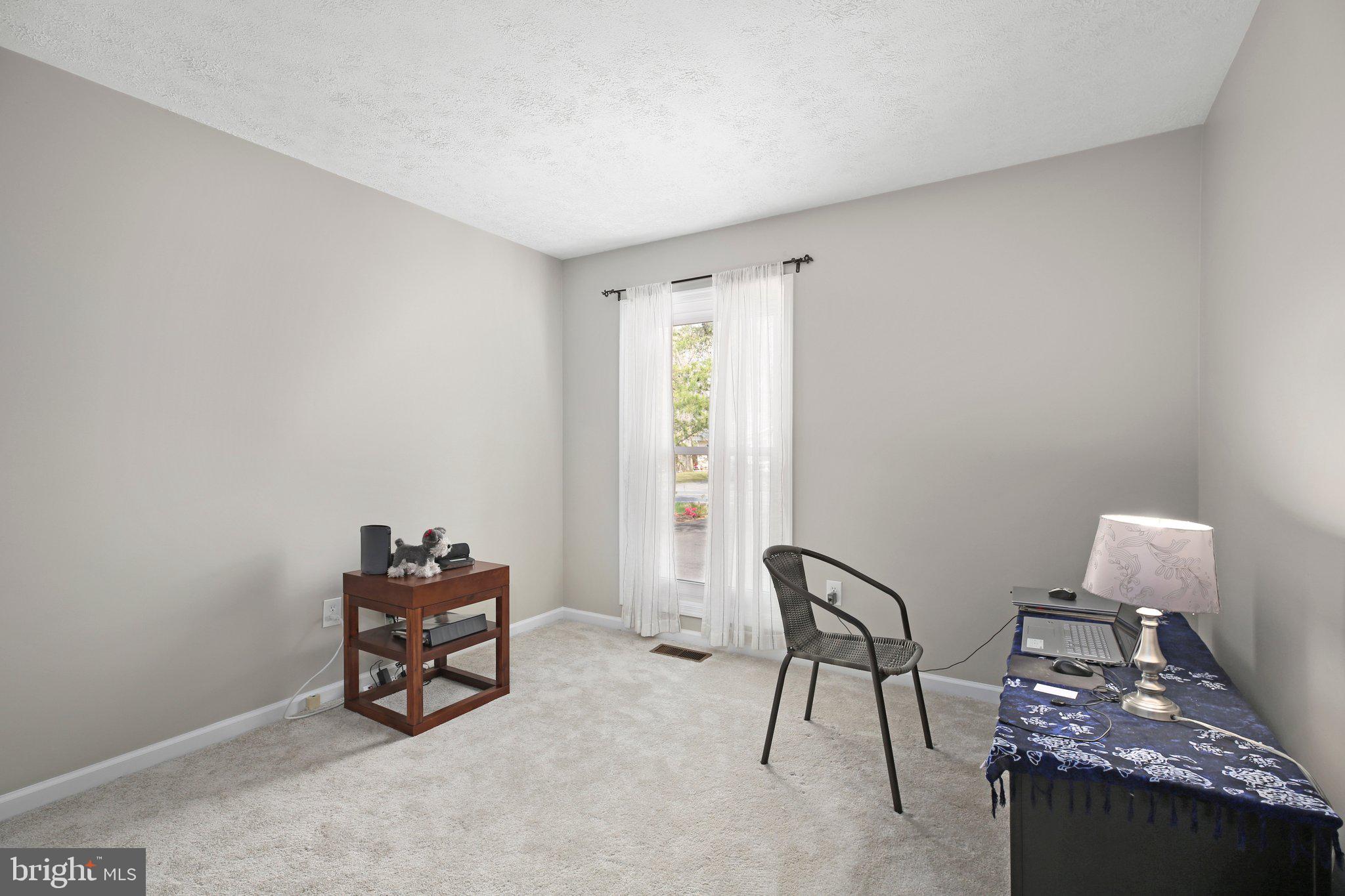 740 Lakeview Pkwy