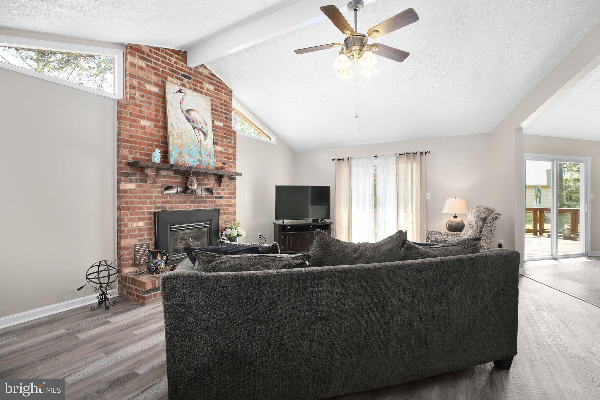 740 Lakeview Pkwy
