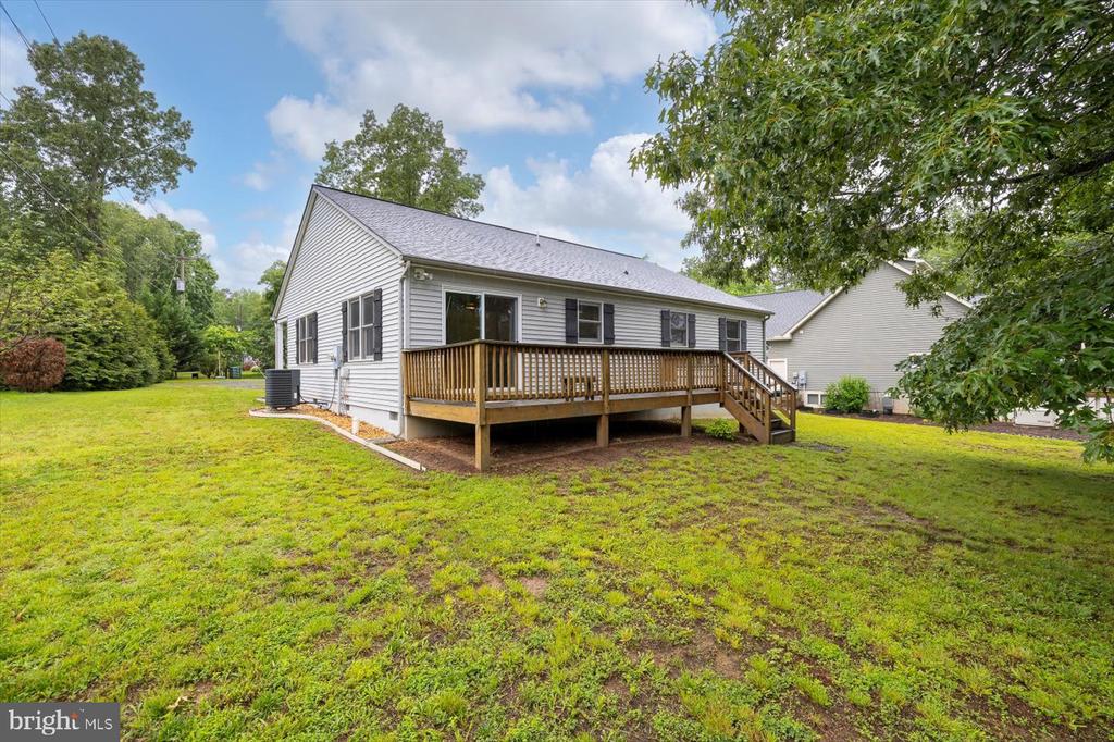 102 Yorktown Blvd