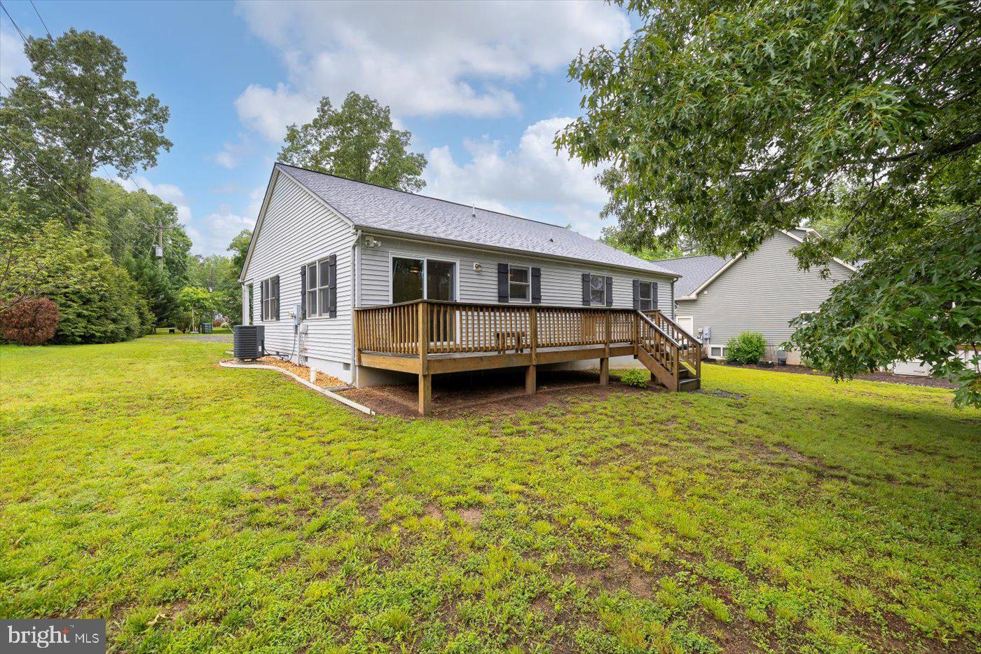 102 Yorktown Blvd