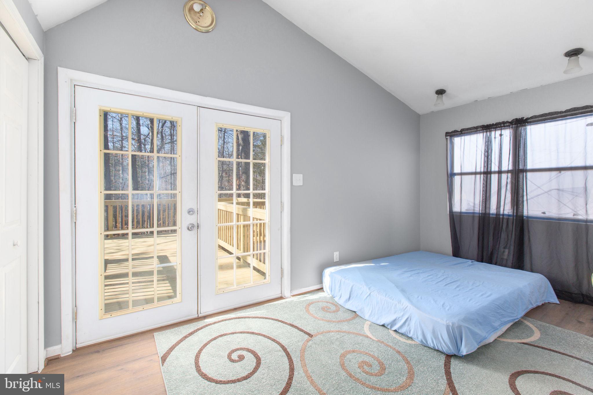 104 MONTICELLO CIRCLE