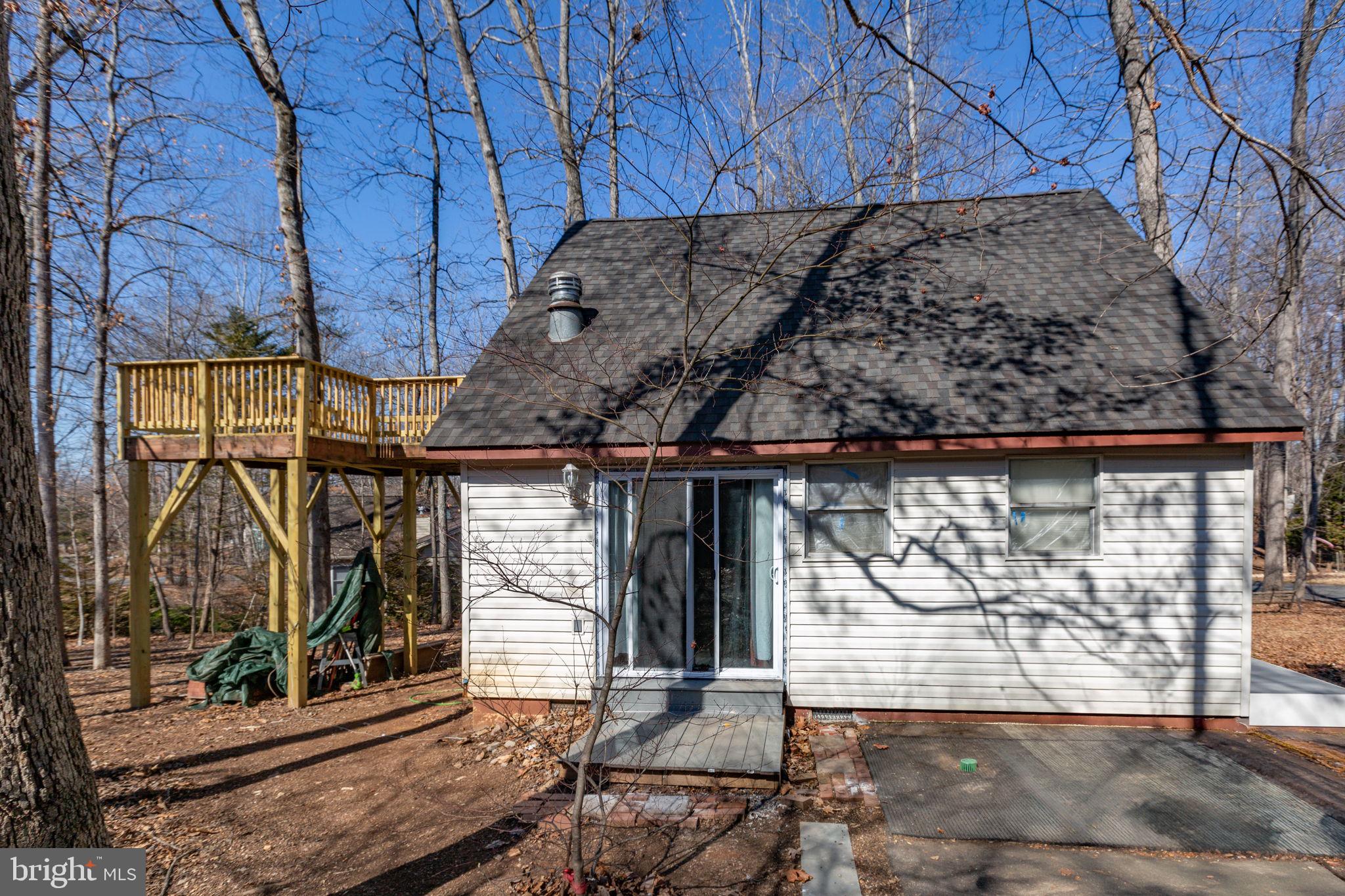 104 MONTICELLO CIRCLE