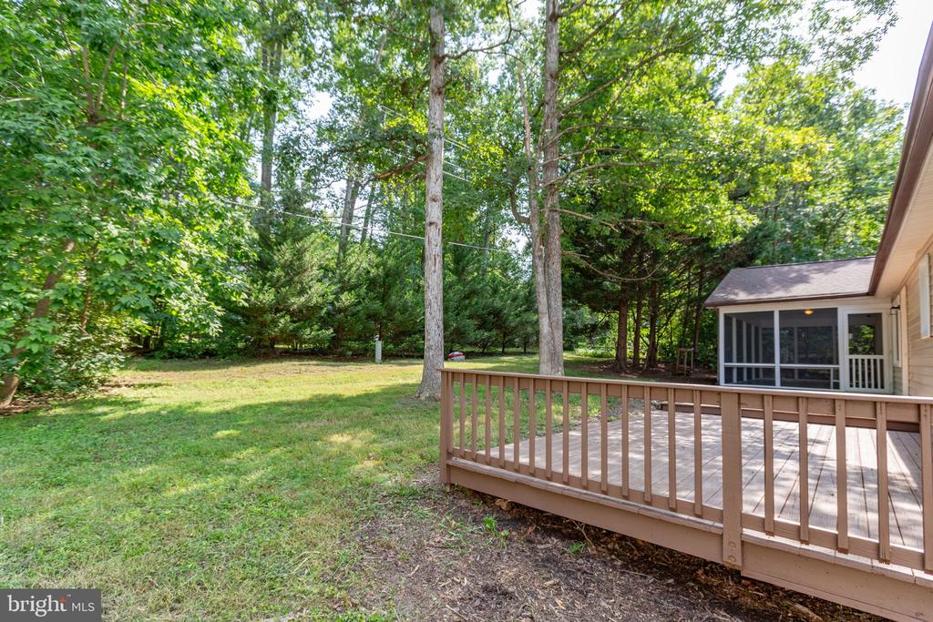 1217 LAKEVIEW PARKWAY