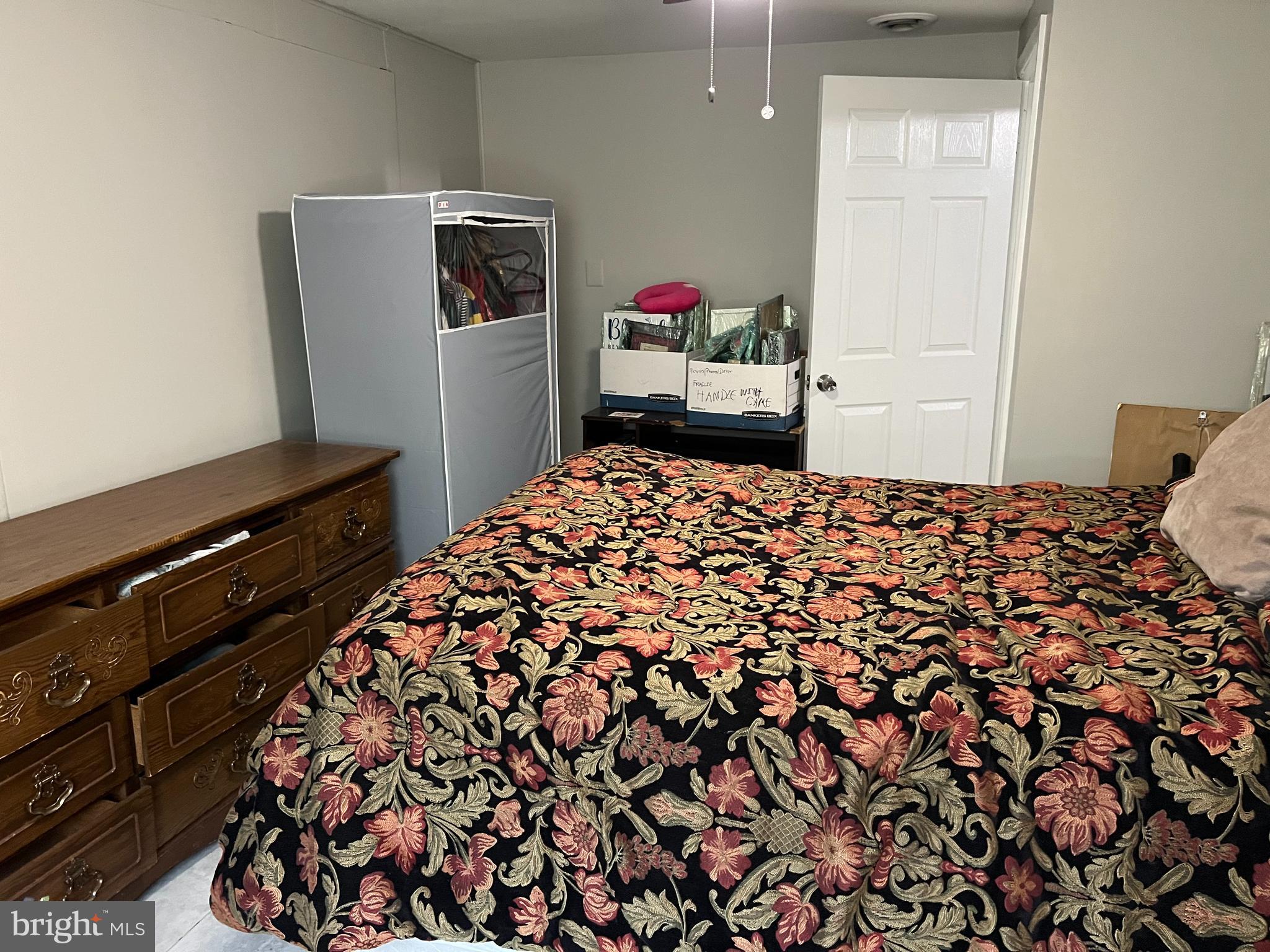 3389 BRISTOL COURT