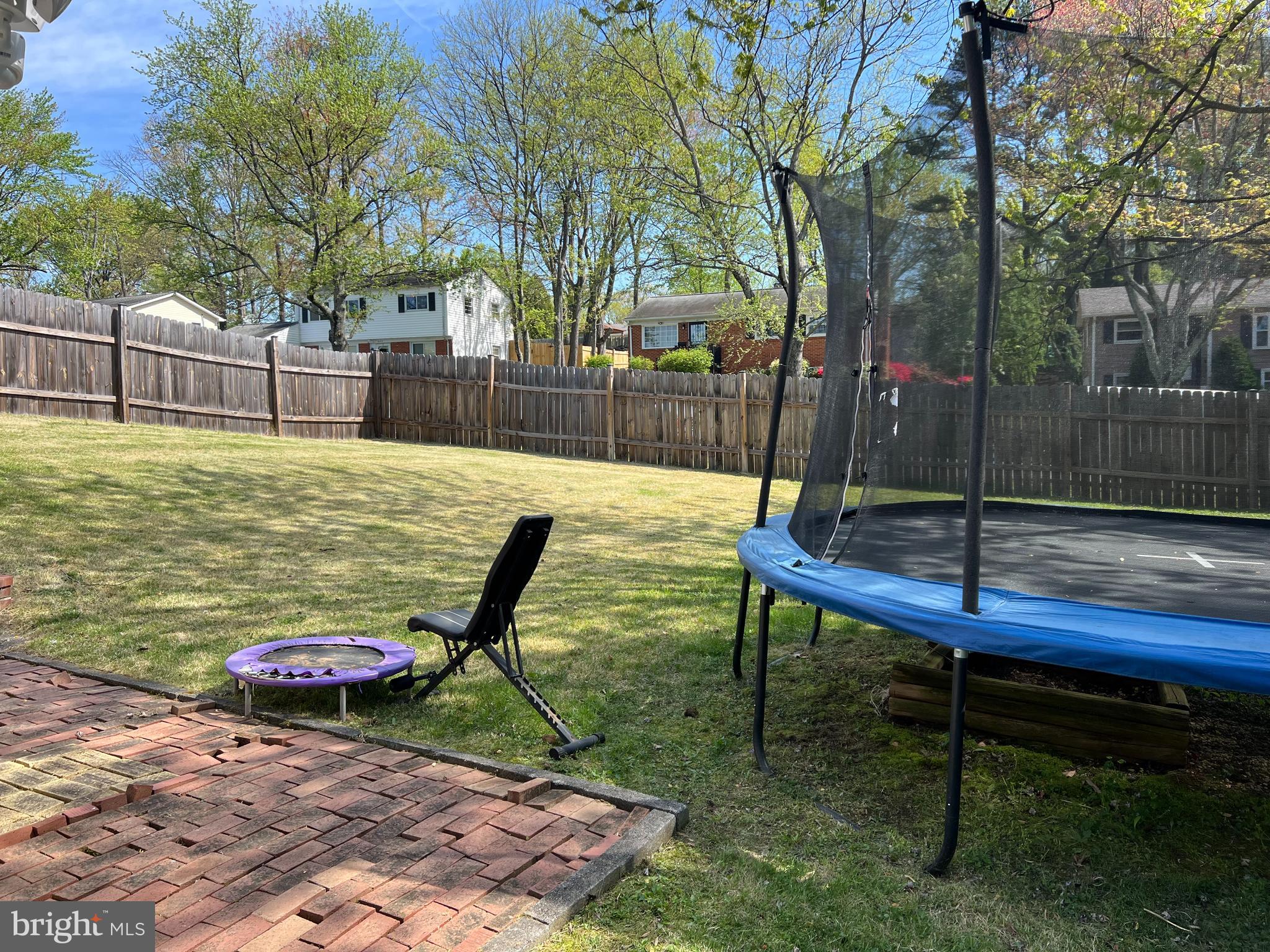 3389 BRISTOL COURT