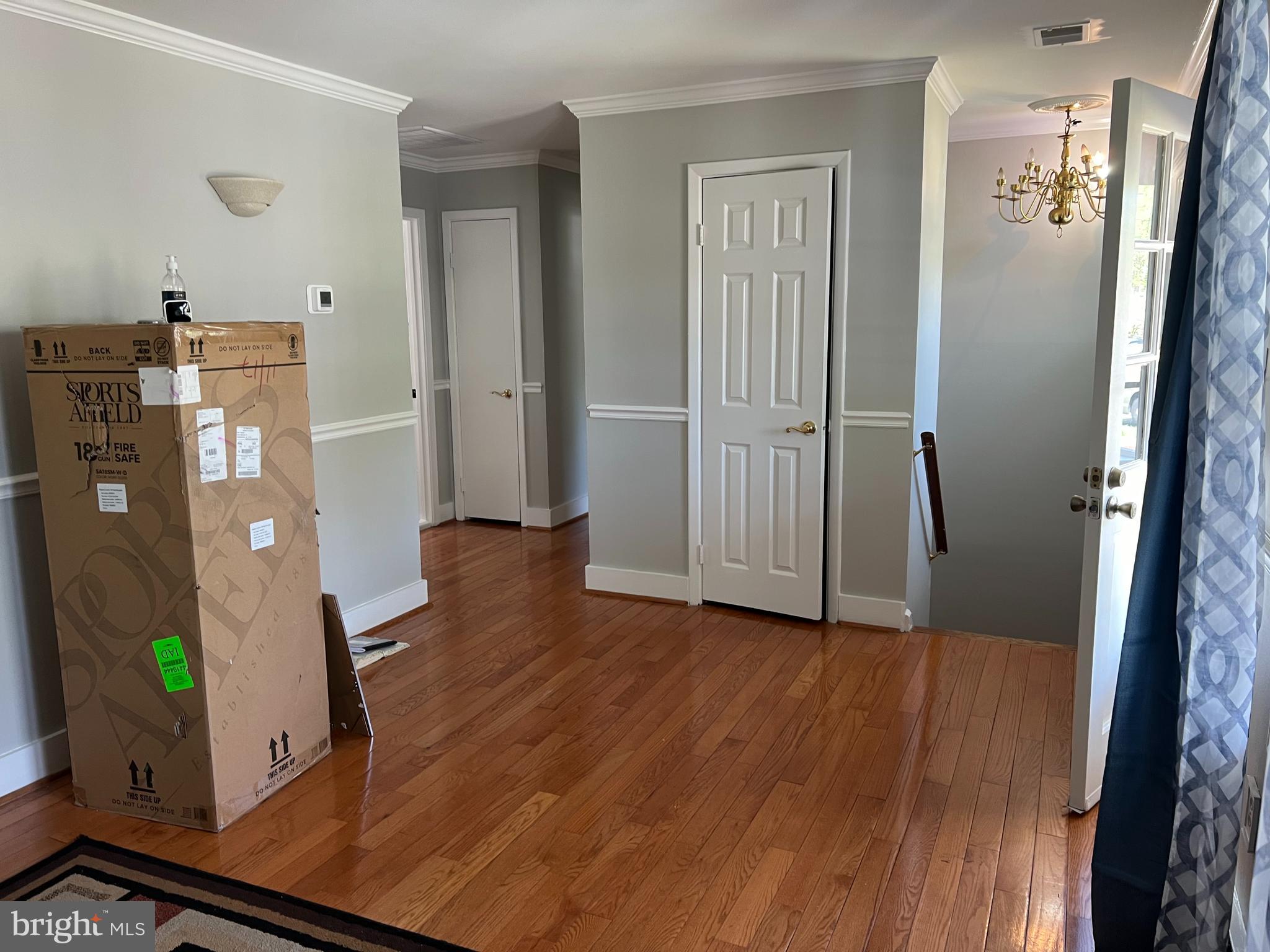 3389 BRISTOL COURT