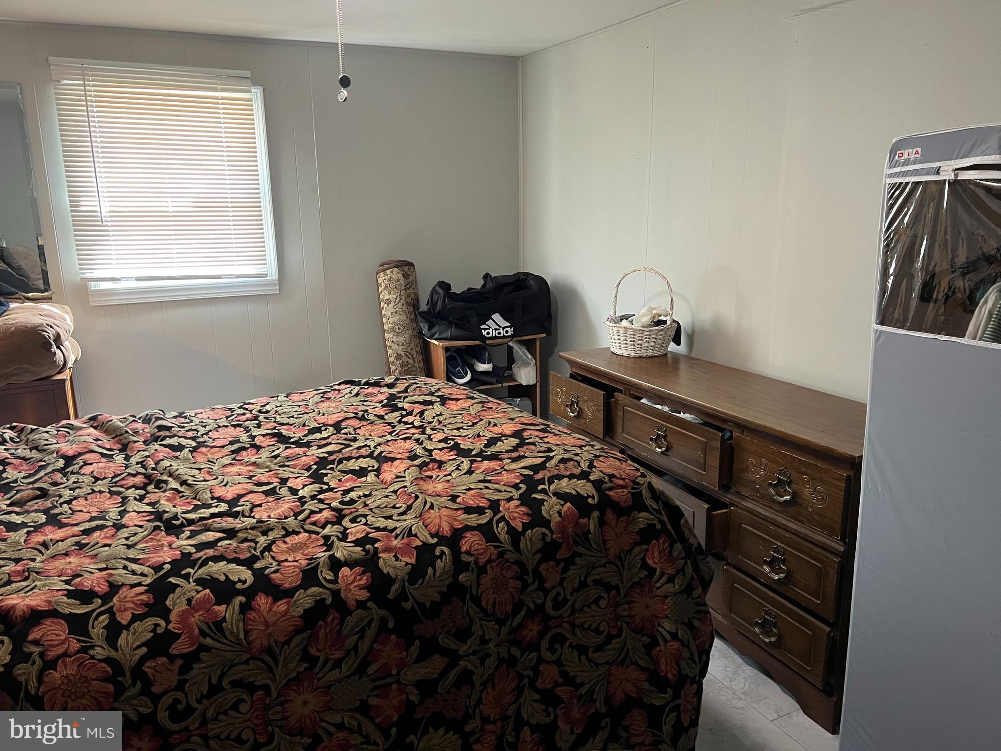 3389 BRISTOL COURT