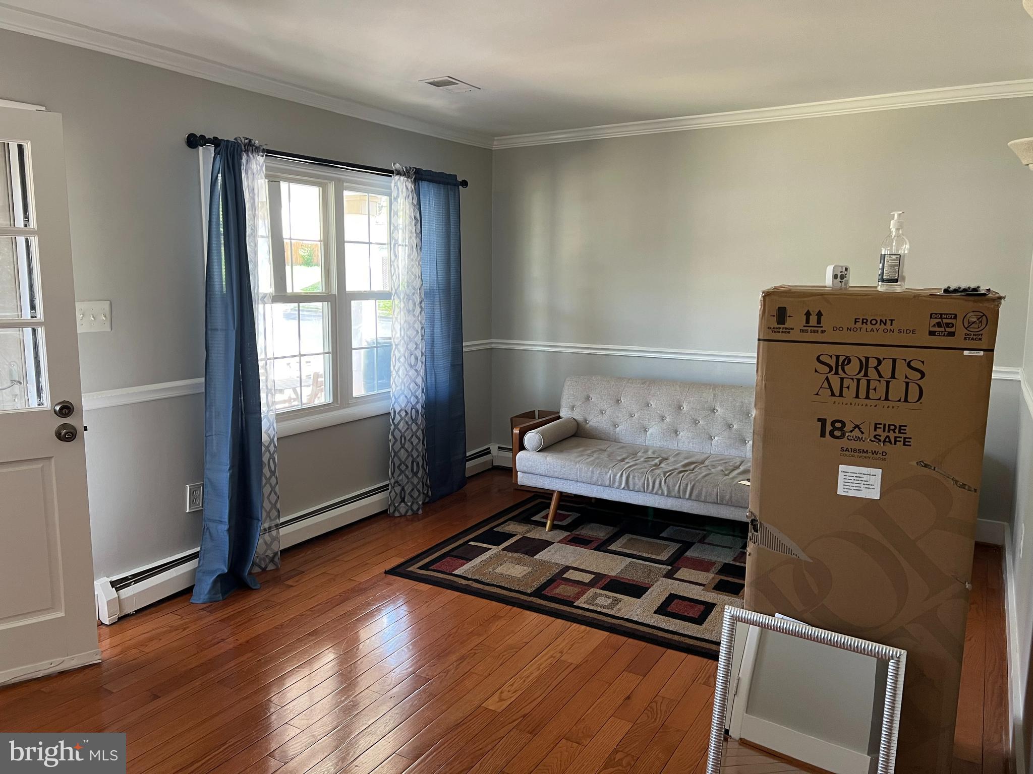 3389 BRISTOL COURT