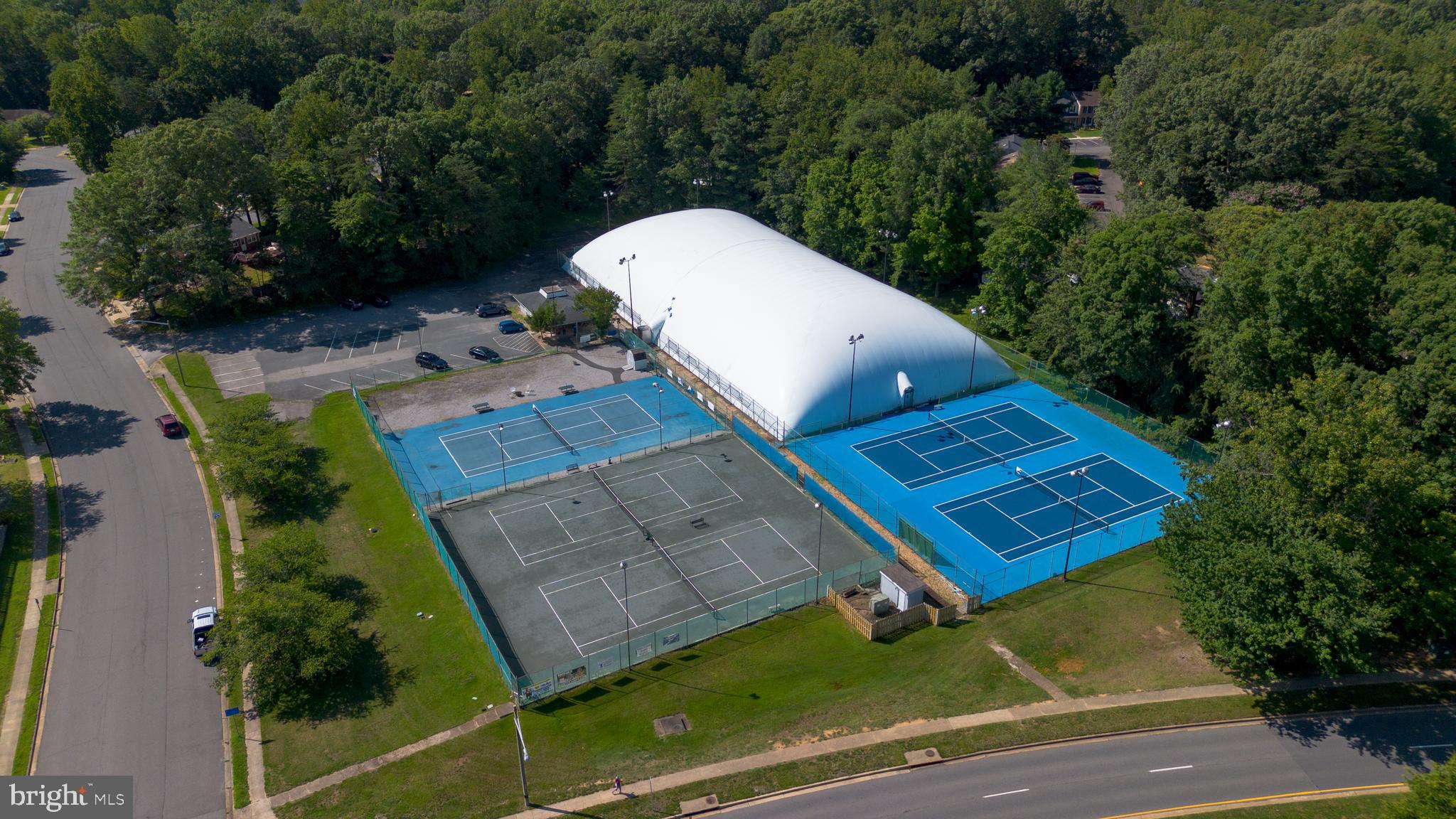 15091 HOLLEYSIDE DRIVE