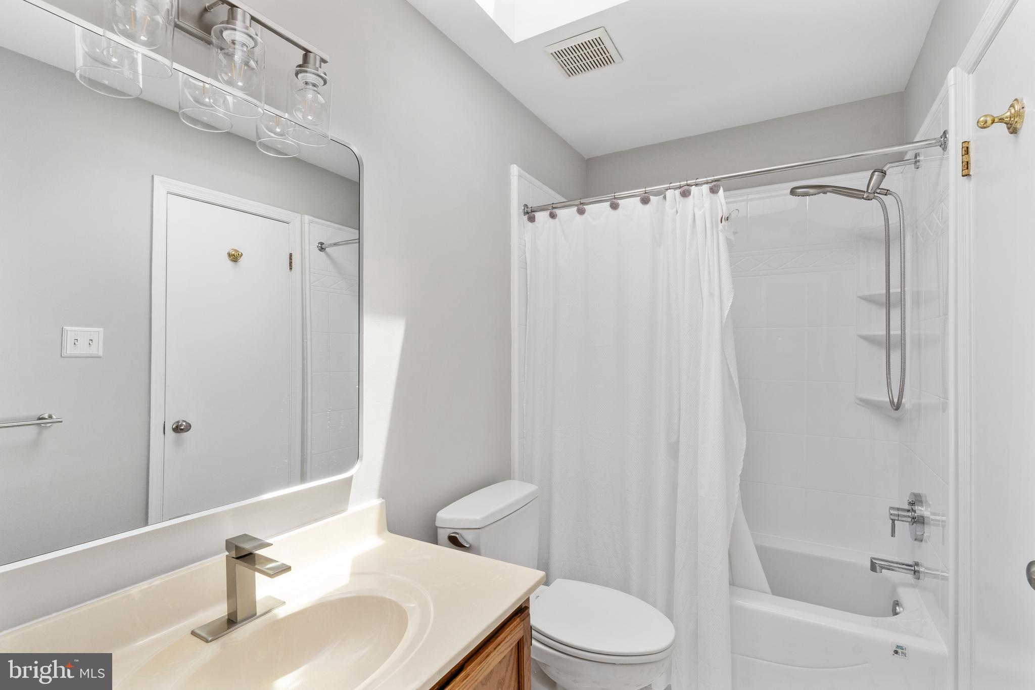 15091 HOLLEYSIDE DRIVE