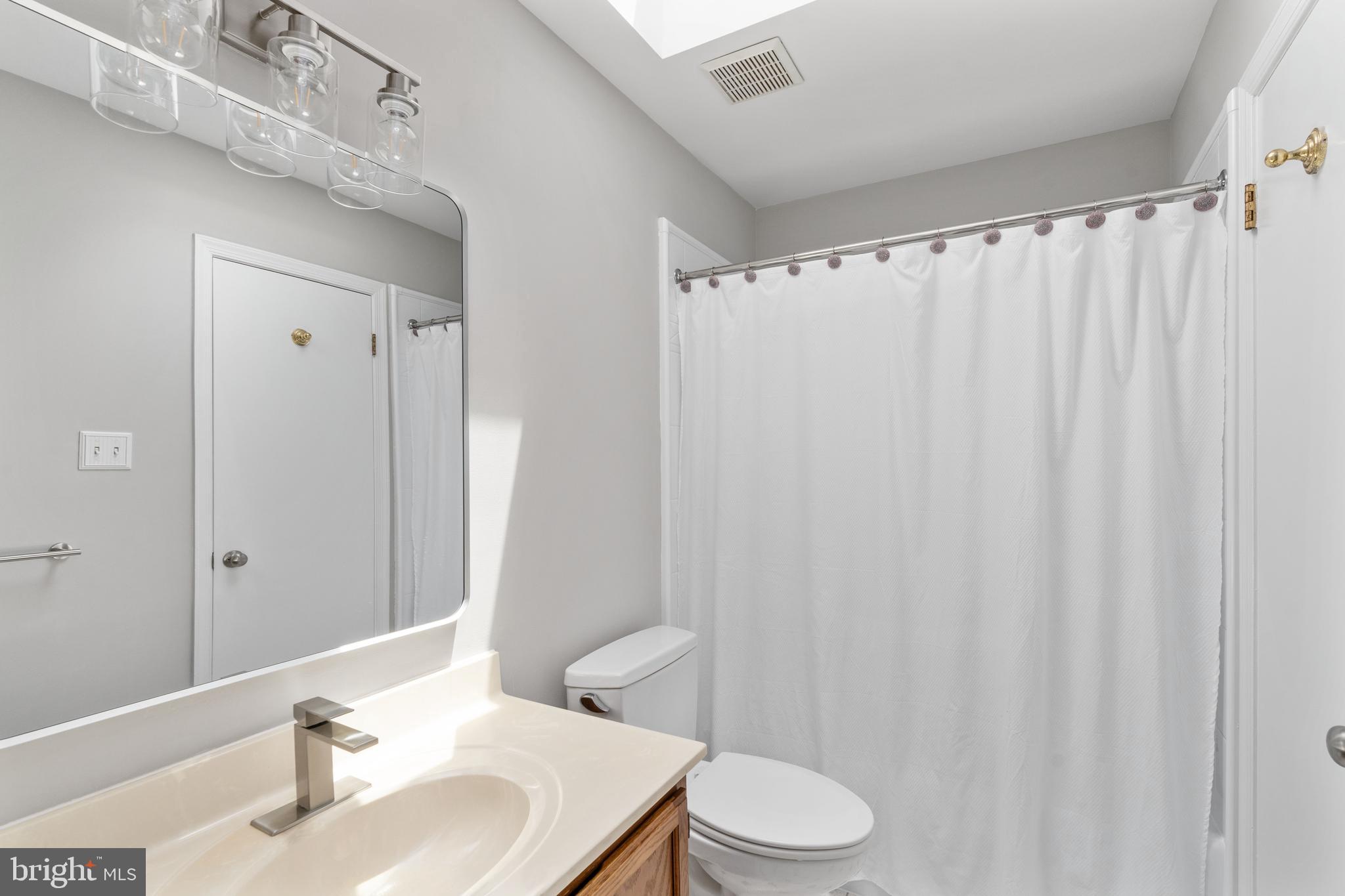 15091 HOLLEYSIDE DRIVE