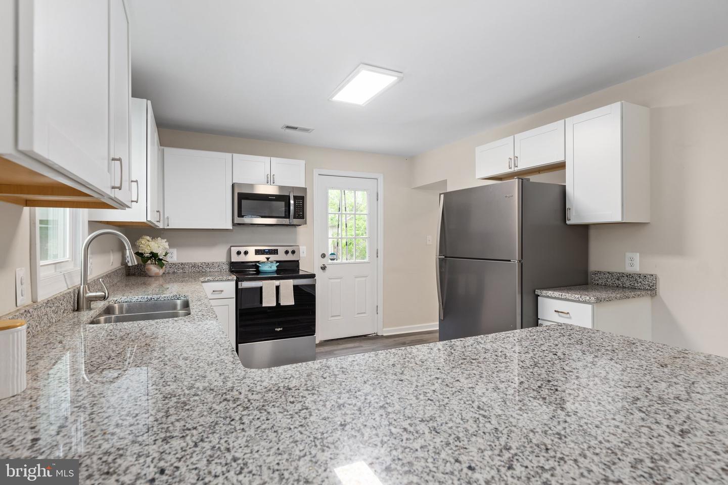 186 Mansfield STREET