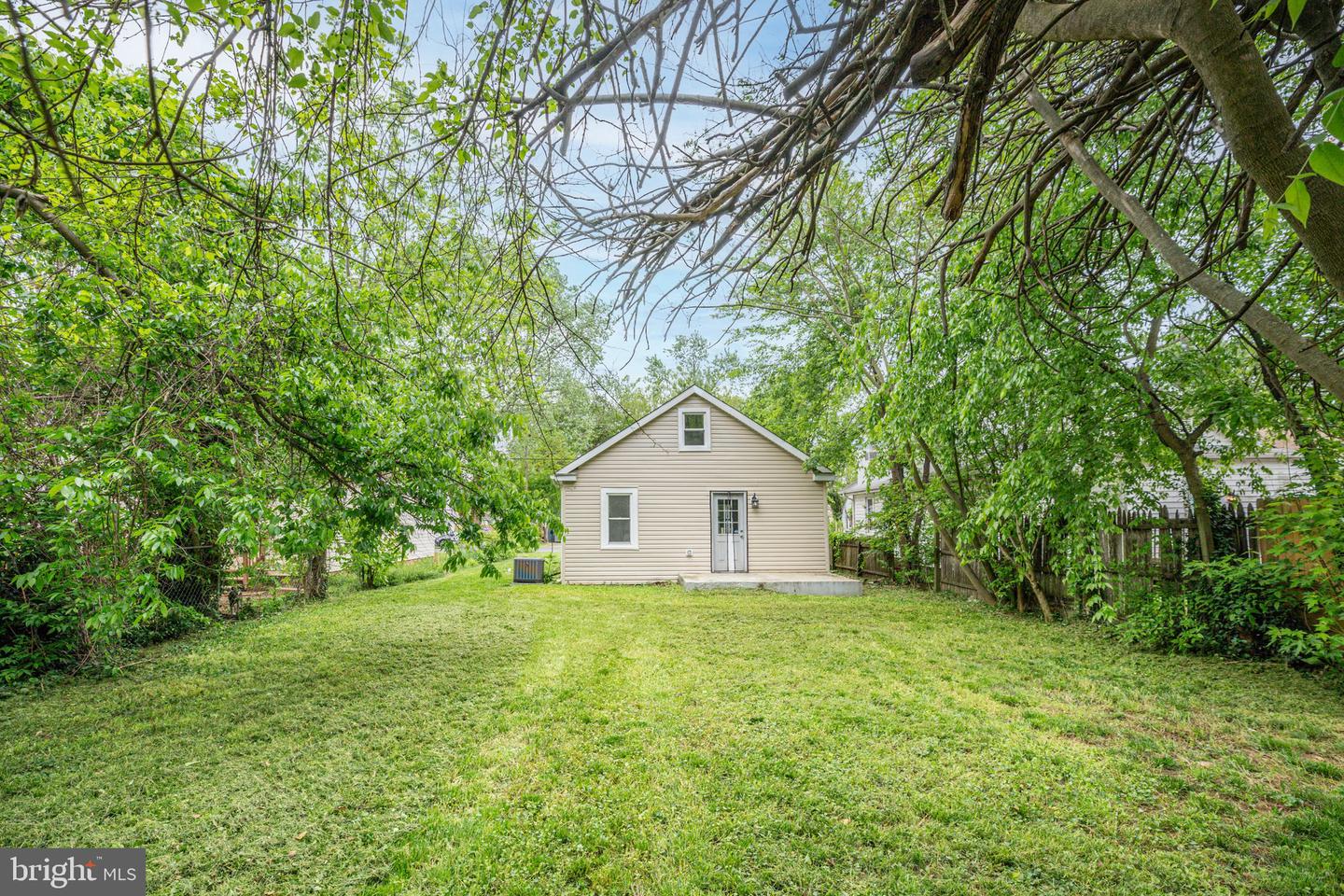 186 Mansfield STREET