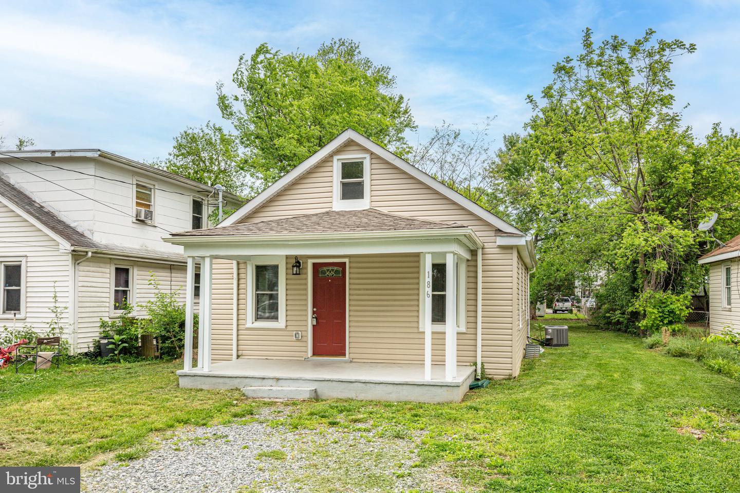 186 Mansfield STREET